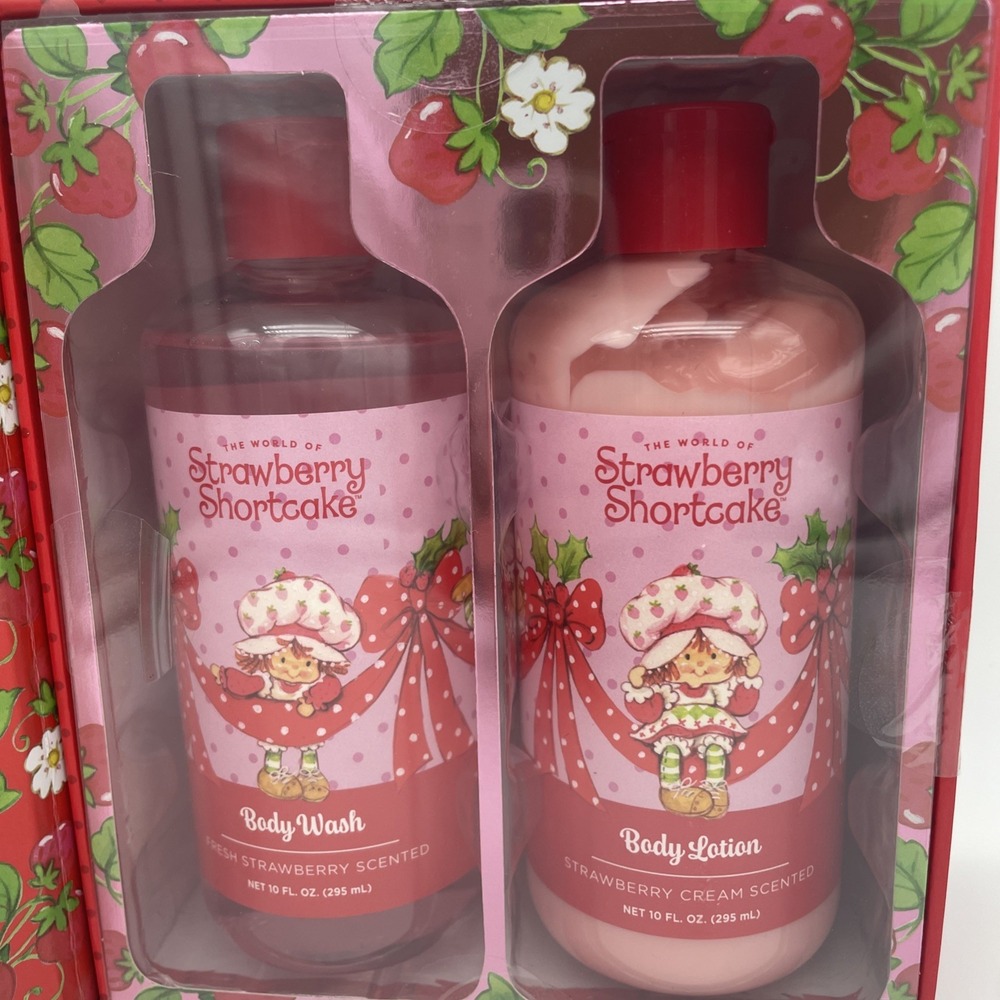 Strawberry Shortcake Gift Set with 10oz Body Wash And Lotion - Strawberry Cream - Picture 3 of 5